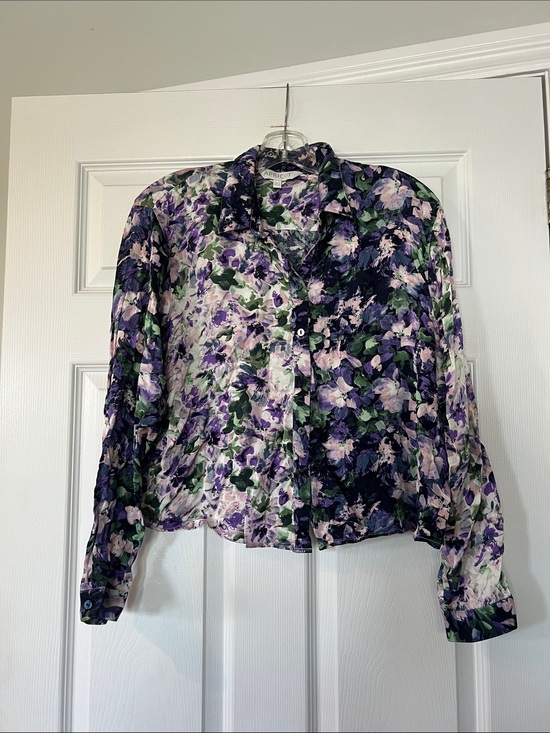 APRICOT Tops - APRICOT Purple Floral Print Button-Down Blouse